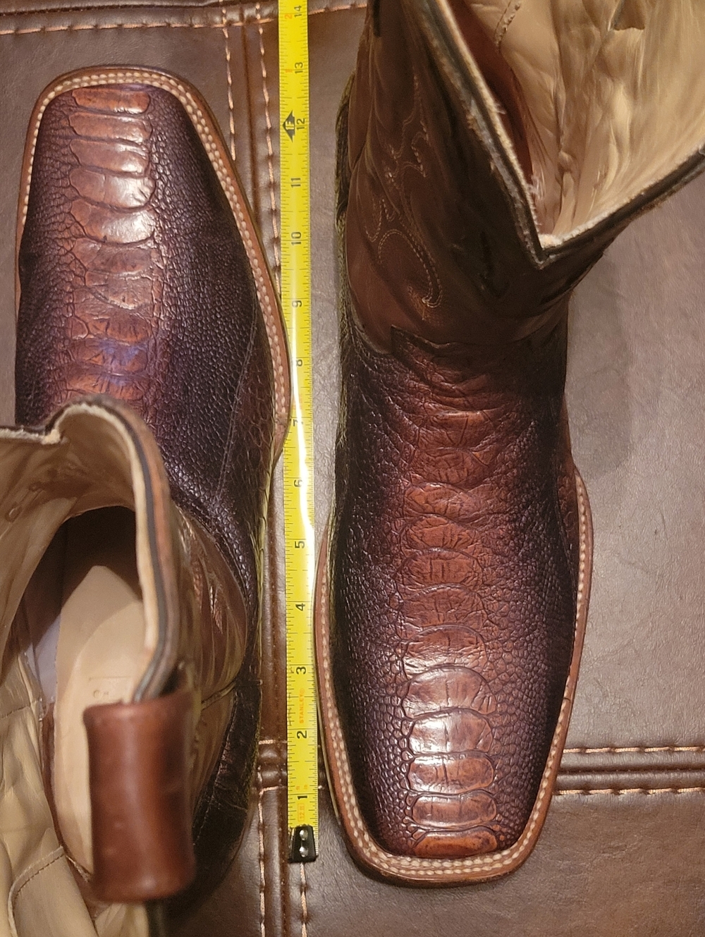 Corral Men’s Ostrich Leg Cowboy Boots - Picture 9 of 10